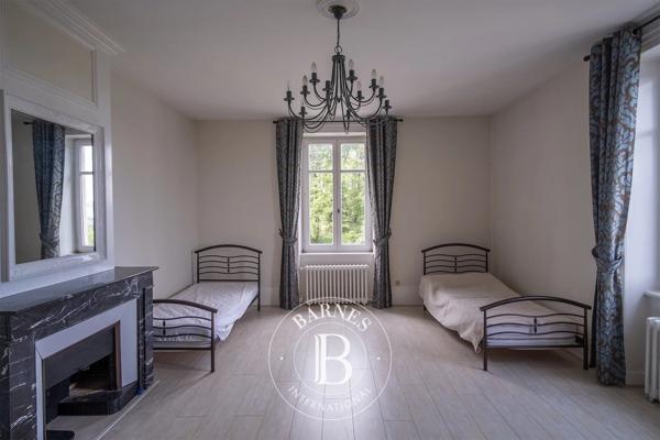 Saint-Didier-de-Formans, Maison 5 Chambres -  291 m² à vendre