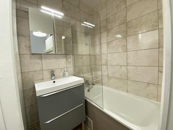 Nîmes (30000) studio pour investissement 10%