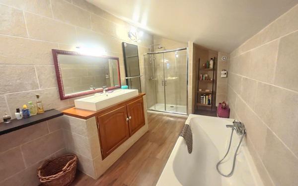 Maison à vendre    4 pièces • 145 m2 Houilles