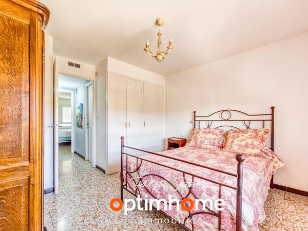Appartement F3 2 chambres 73 m² avec balcon, Loggia, cave et parking intérieur à vendre à Nîmes (30)
