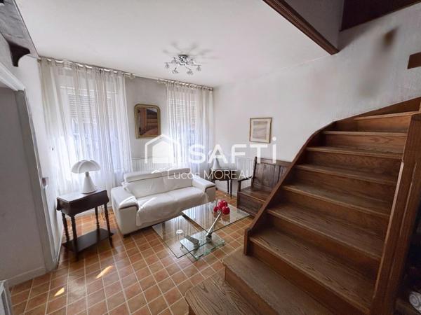 Maison de ville avec jardin et piscine