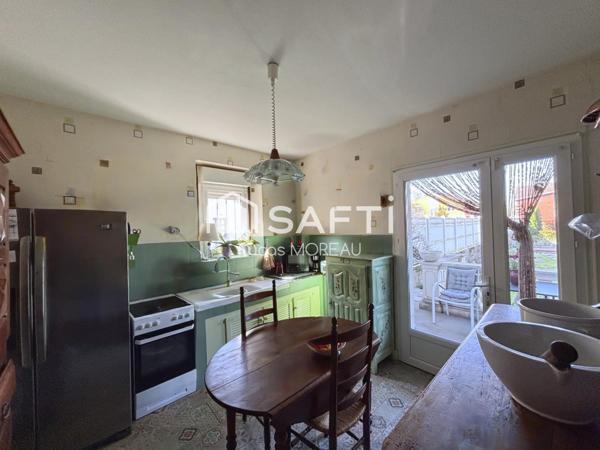 Maison de ville avec jardin et piscine