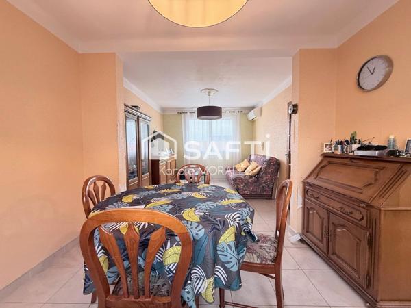 SAINT-CYPRIEN VILLAGE, MAISON T4 AVEC JARDIN ET PLACES DE PARKING