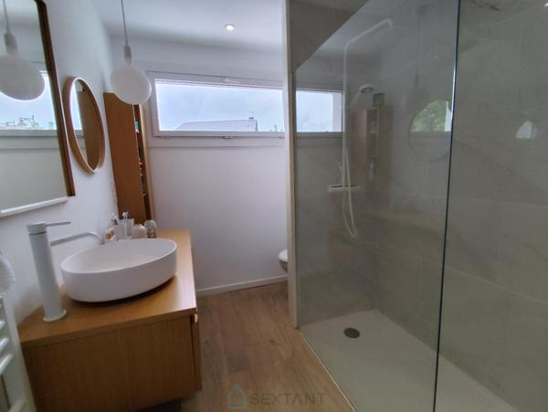 Maison 8 pièces (2 logements) avec jardin, parking