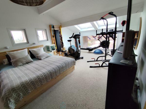 Maison 8 pièces (2 logements) avec jardin, parking