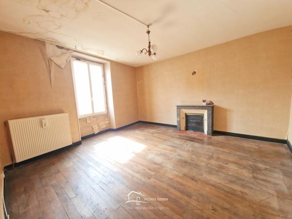 Maison de bourg - 243m2 - Atelier Lusignan (86600)