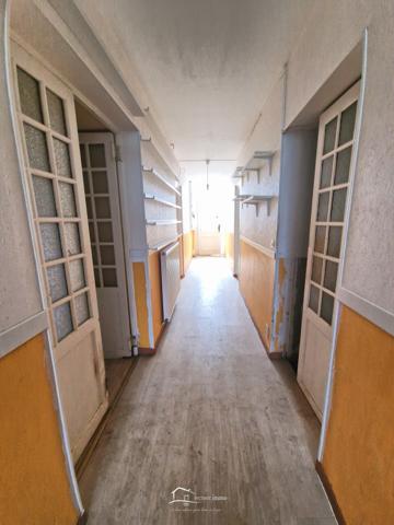 Maison de bourg - 243m2 - Atelier Lusignan (86600)