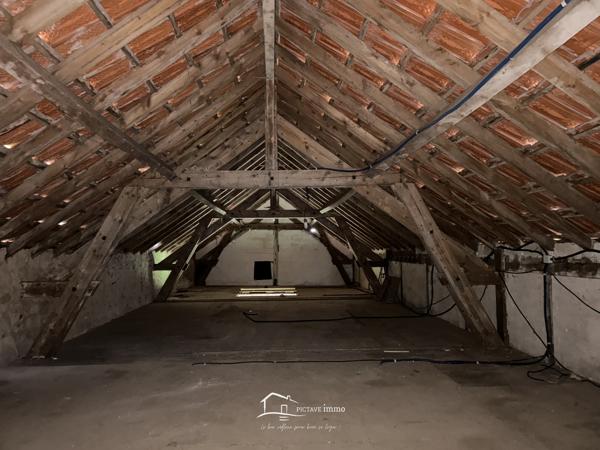 Maison de bourg - 243m2 - Atelier Lusignan (86600)
