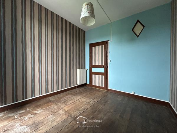 Maison de bourg - 243m2 - Atelier Lusignan (86600)
