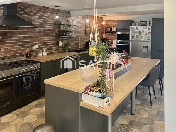 Maison spacieuse entièrement rénovée avec vue imprenable sur les Pyrénées – Proche Nérac (47600)