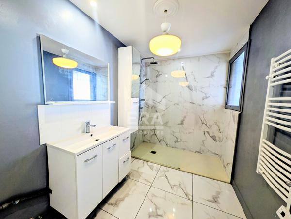 Maison familiale 125 m² 5 chambres Terrain arboré 820 m² Cazaux