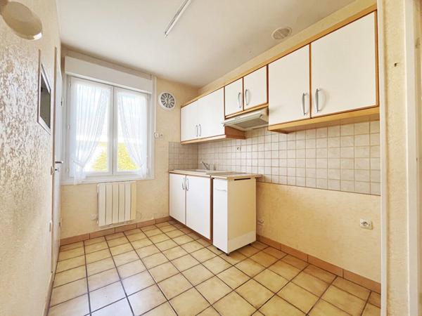 Maison de plain-pied - 80m2- sous sol complet avec garage - située Quartier Québec