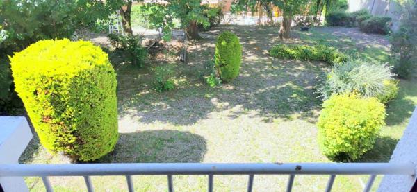 Rouen-Préfecture : Appartement (1er E) rénové 81 m² avec 2 CH, cave et vue sur jardin (poss Gge) ...!