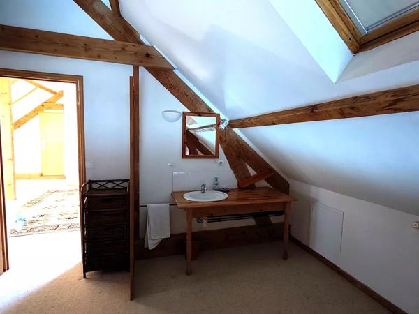 Maison de campagne avec vue imprenable sur les Pyrénées avec jardin et piscine