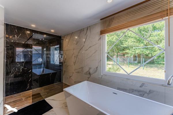 Maison à vendre 940 000 € Biganos 9 p 240 m² DPE B