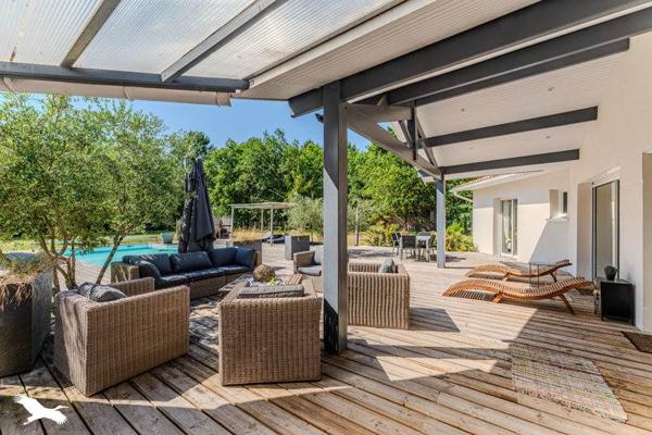 Maison à vendre 940 000 € Biganos 9 p 240 m² DPE B