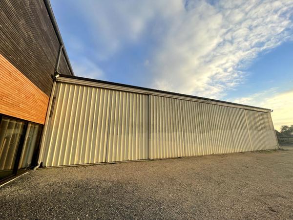 Local commercial Tremblay Les Villages 460m2