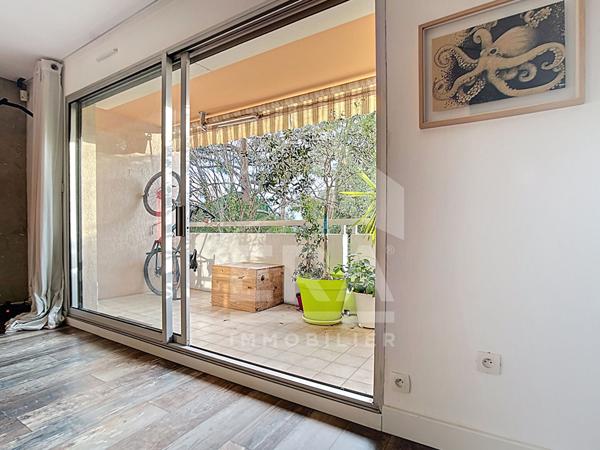 MARSEILLE 8EME - APPARTEMENT T3 75m² - CALME & LUMINOSITE - QUARTIER STE ANNE / MAZARGUES