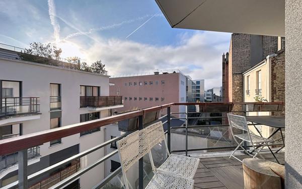 Appartement à vendre    3 pièces • 60 m2 Suresnes