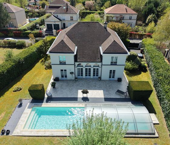 Maison Bailly Romainvilliers 7 pièce(s) 202 m2