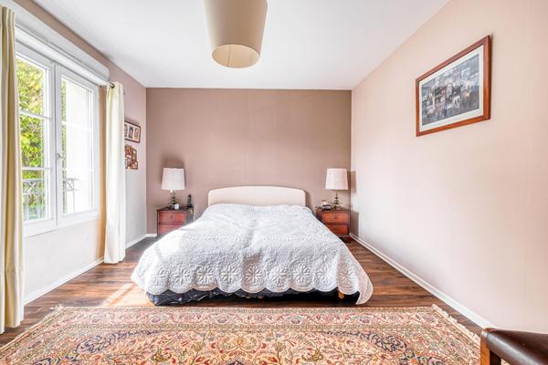 Maison Bailly Romainvilliers 7 pièce(s) 202 m2