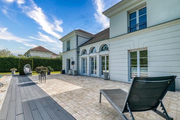 Maison Bailly Romainvilliers 7 pièce(s) 202 m2