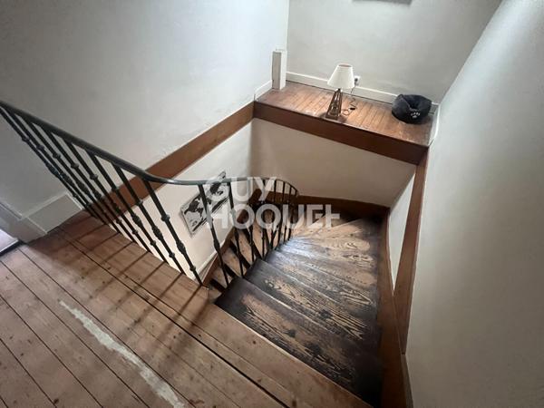 Maison spacieuse à vendre à Toulon-sur-Arroux - 155 000 