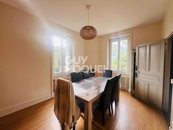 Maison spacieuse à vendre à Toulon-sur-Arroux - 155 000 