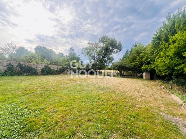 Maison spacieuse à vendre à Toulon-sur-Arroux - 155 000 