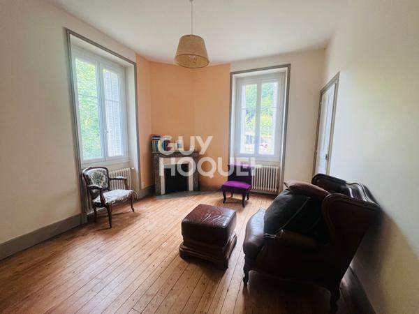 Maison spacieuse à vendre à Toulon-sur-Arroux - 155 000 