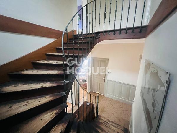 Maison spacieuse à vendre à Toulon-sur-Arroux - 155 000 