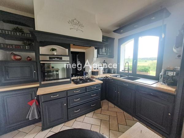 Maison à NOYELLES-EN-CHAUSSEE, 80150 - 6 pièces 140m²