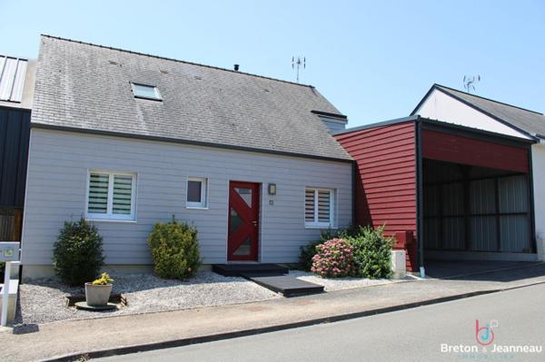 Maison de 120 m² avec carport à Argentré