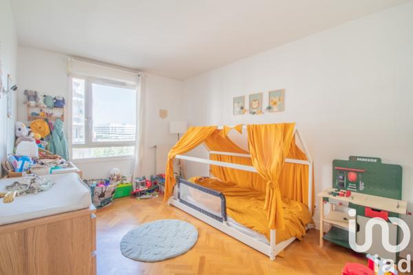 Apartment for sale 4 rooms 86 m² Courbevoie