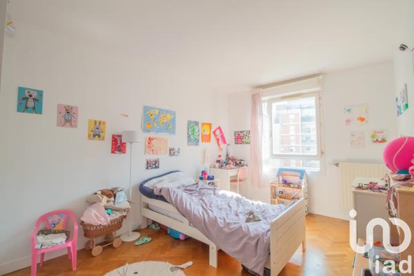 Apartment for sale 4 rooms 86 m² Courbevoie