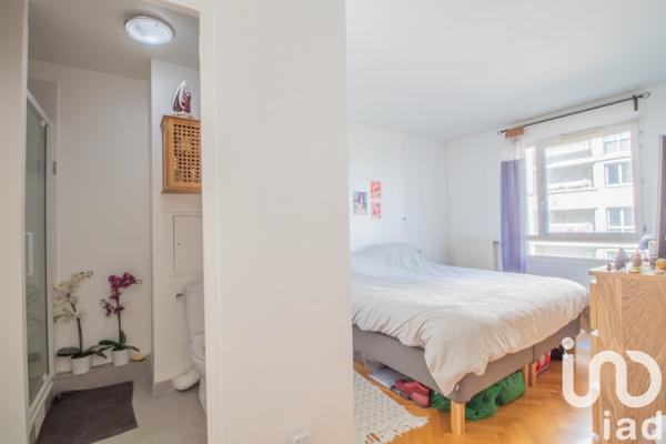 Apartment for sale 4 rooms 86 m² Courbevoie