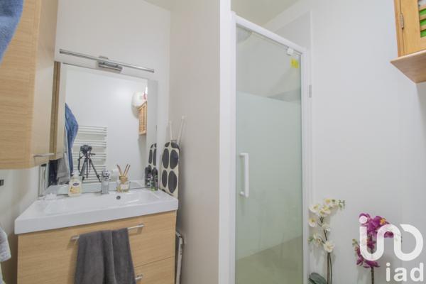 Apartment for sale 4 rooms 86 m² Courbevoie