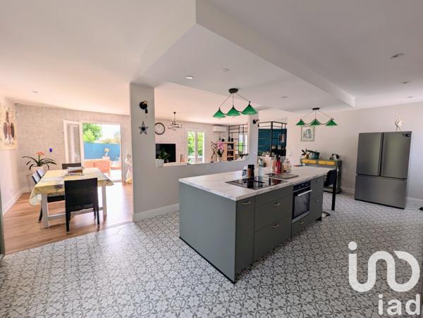 Maison à vendre 7 pièces 166 m² Boutiers-Saint-Trojan