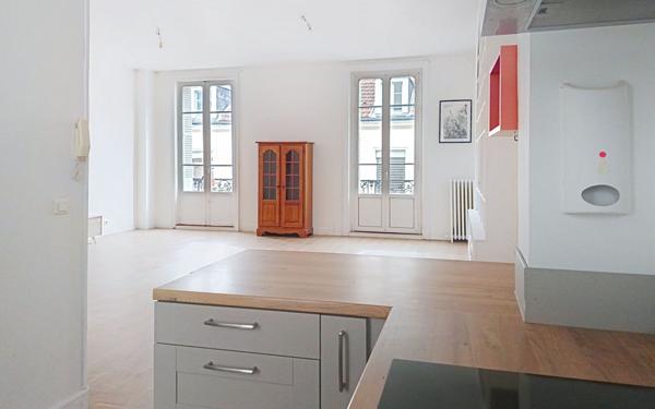 Appartement à vendre    2 pièces • 111,09 m2 Vichy