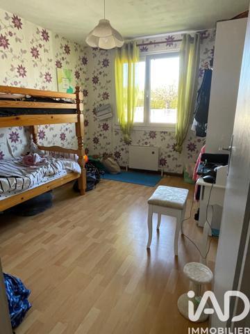 Location maison 4 pièces 86 m² Biesles