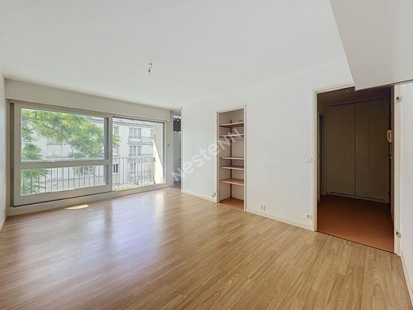 Nantes Tortière - Bords de l'Erdre studio de 29m2 avec  balcon, stationnement, cave