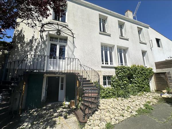Maison à vendre |  Puilboreau |  4 pièces | 365 m²