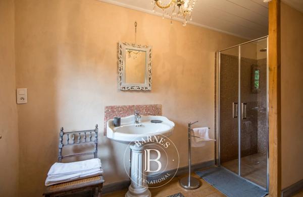 Aurillac, Château 14 Chambres -  1 200 m² à vendre