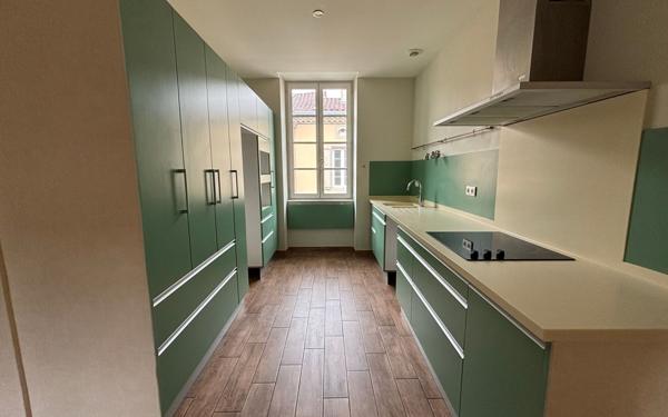 Maison à vendre    3 pièces •  Castres