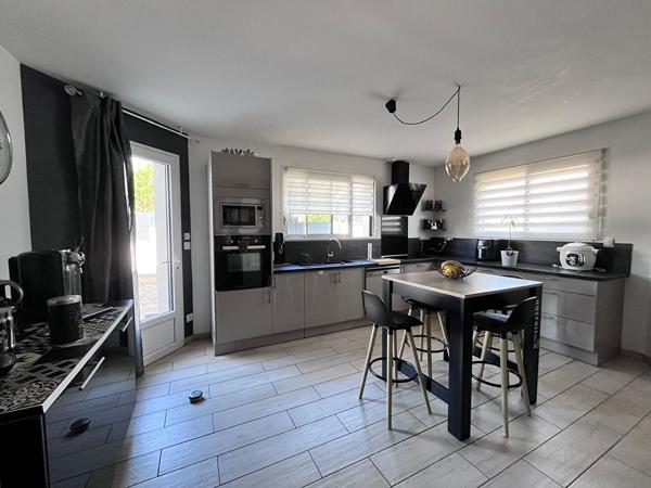 Maison 5 chambres, jardin et garage