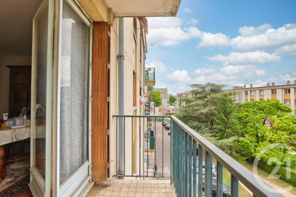 Appartement F3 à vendre  3 pièces - 50 m2 LA COURNEUVE - 93