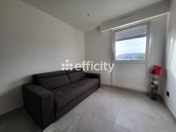 Appartement 4 pièces - 77 m²