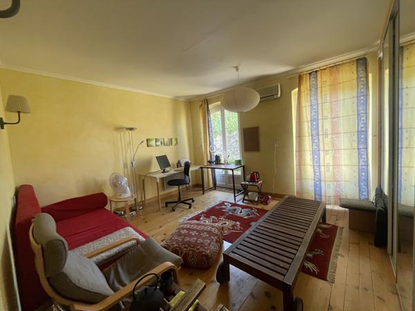 PROCHE CARCASSONNE - MAISON 250 M² - PISCINE - 2 TERRASSES - JARDIN - PARKING PRIVATIF Détails des diagnostics énergétiques