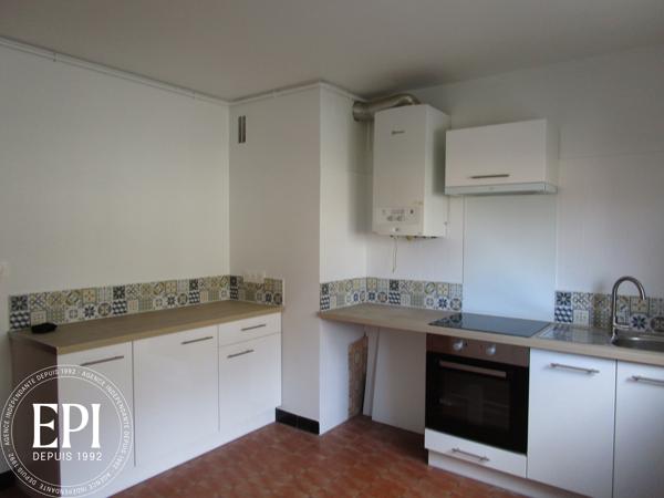 Appartement T2 emplacement de stationnement