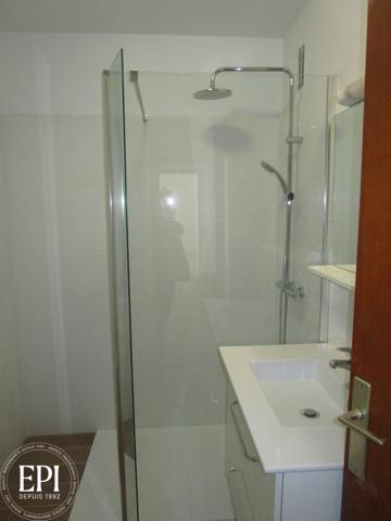 Appartement T2 emplacement de stationnement
